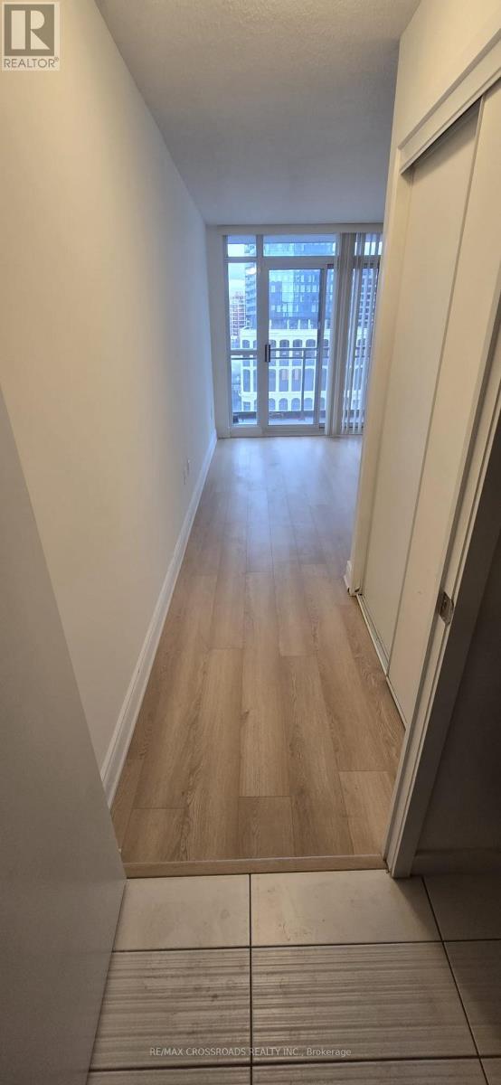 1605 - 25 Capreol Court, Toronto, Ontario  M5V 3Z7 - Photo 6 - C13846250