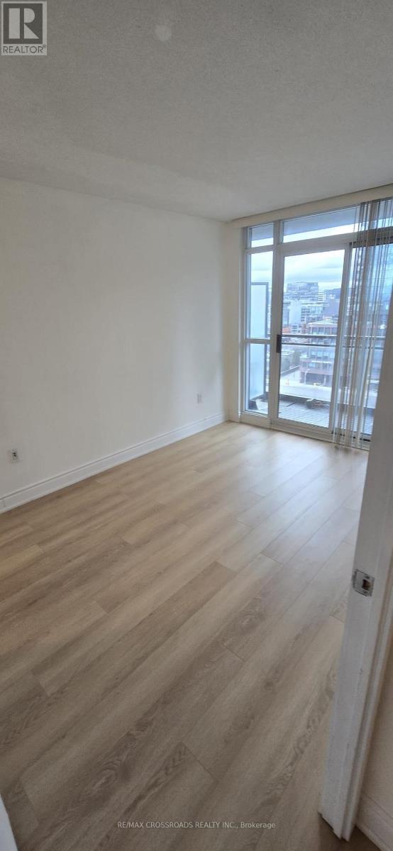 1605 - 25 Capreol Court, Toronto, Ontario  M5V 3Z7 - Photo 7 - C13846250