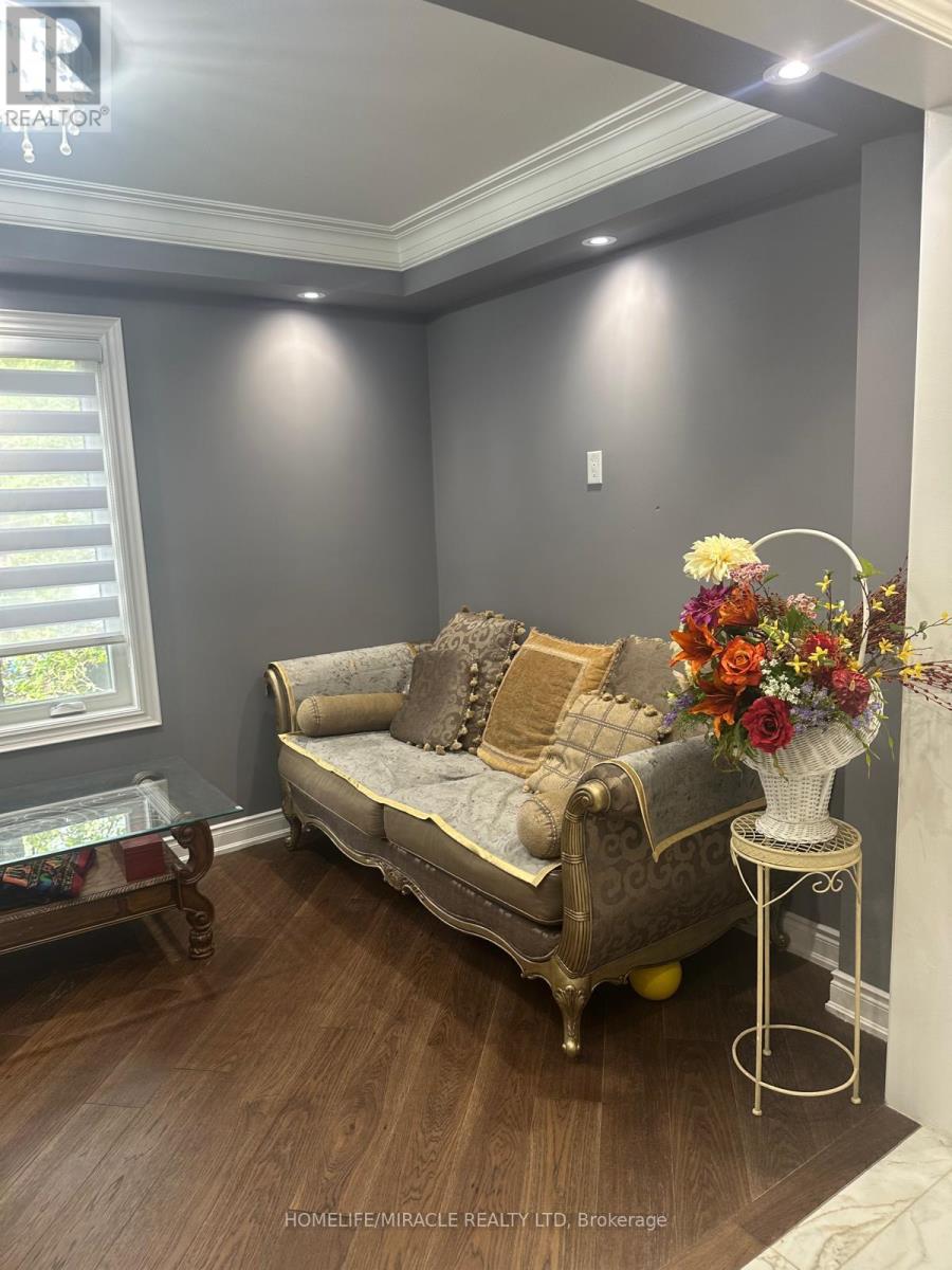 69b Homestead Road, Toronto, Ontario  M1E 3S1 - Photo 7 - E13846232