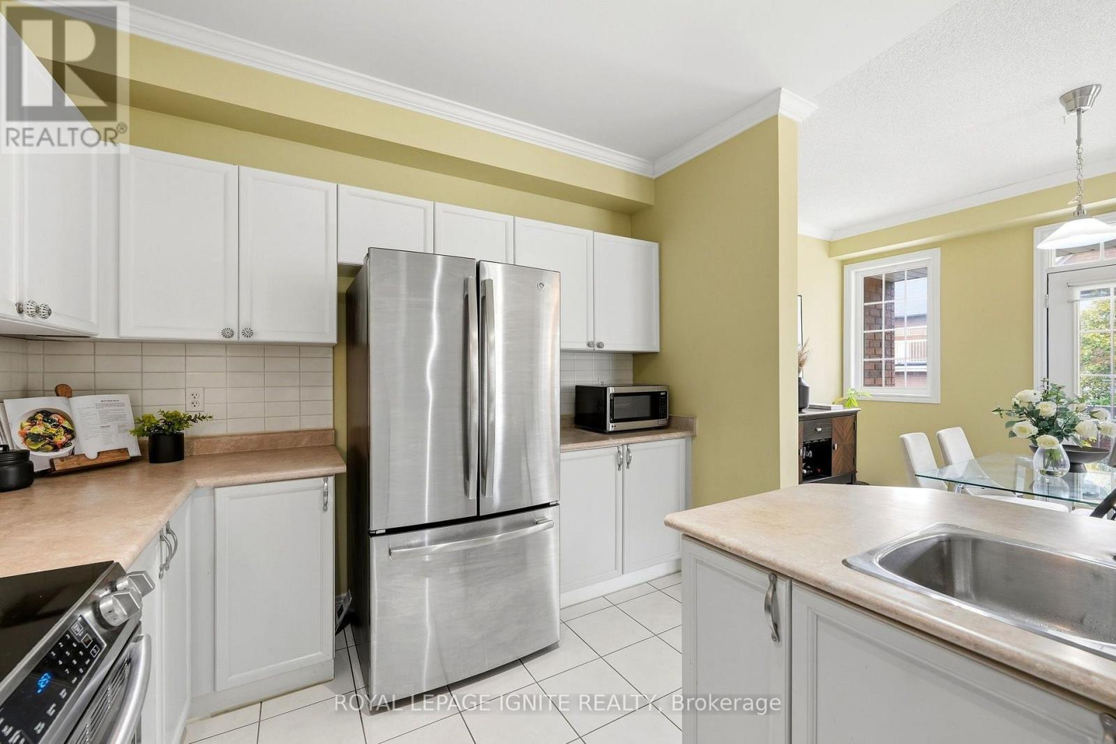 35 Wilkie Lane, Ajax, Ontario  L1S 7S5 - Photo 13 - E13846246
