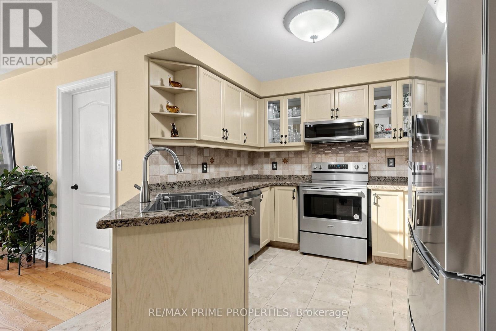 101 Settlement Park Avenue, Markham, Ontario  L6B 1B6 - Photo 14 - N13846298