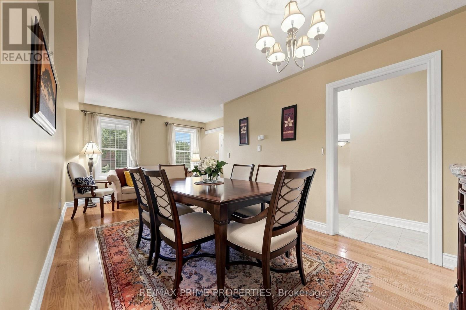 101 Settlement Park Avenue, Markham, Ontario  L6B 1B6 - Photo 9 - N13846298