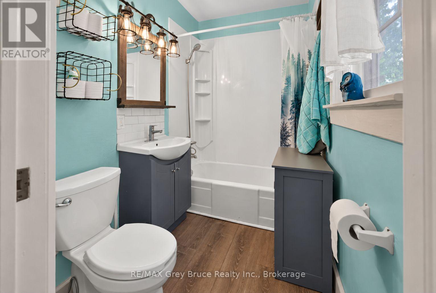714 5th Street E, Owen Sound, Ontario  N4K 1E5 - Photo 13 - X13837476