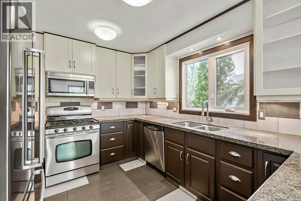 200 Bernard Drive Nw, Calgary, Alberta  T3K 2B7 - Photo 7 - A2339584