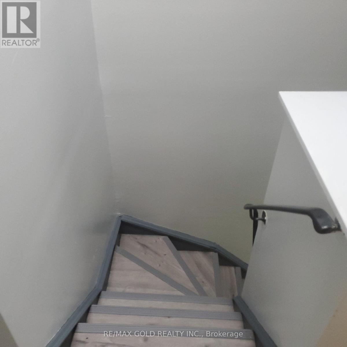 7 Auld Croft Road, Toronto, Ontario  M9W 6E3 - Photo 14 - W13846242