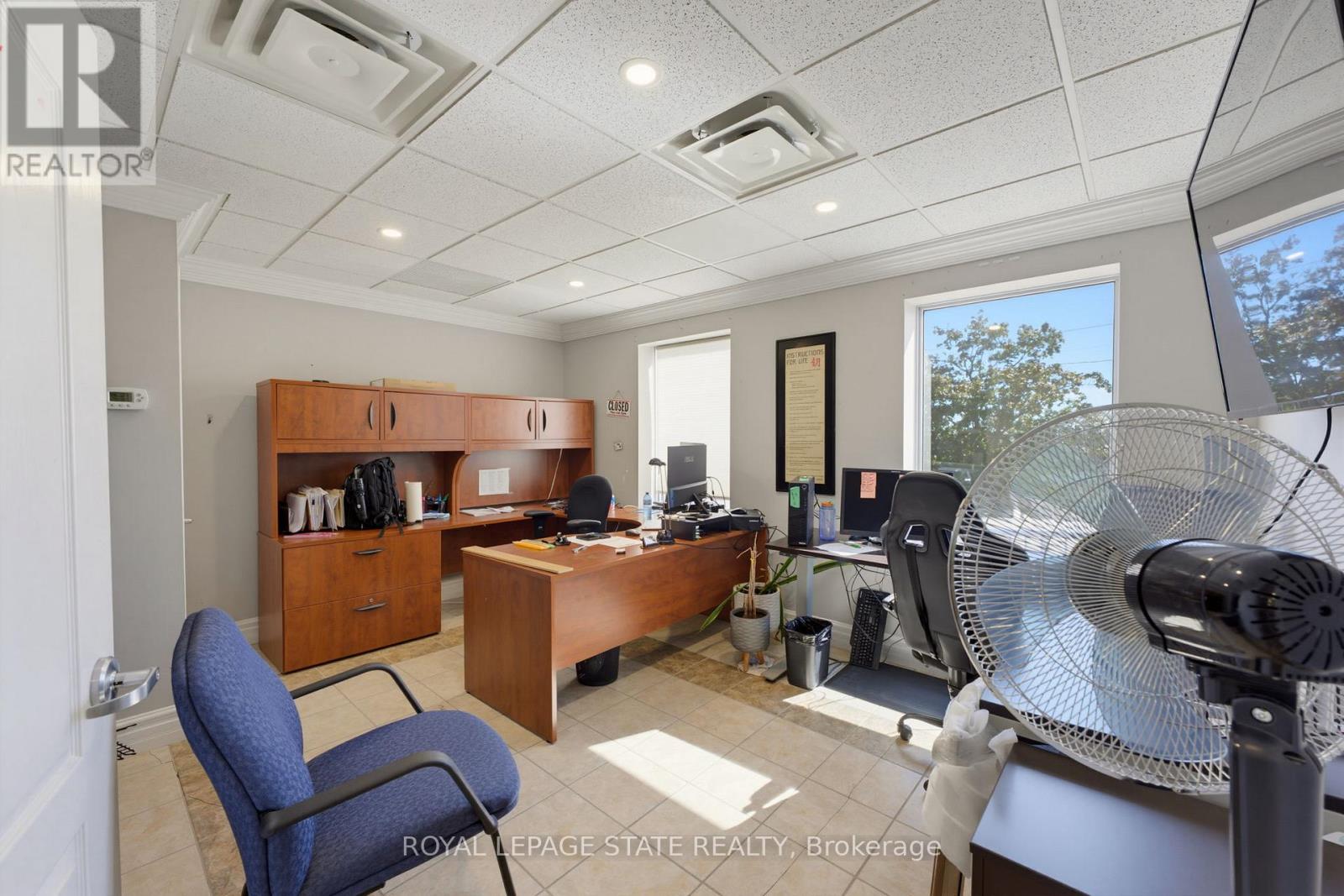 5018 South Service Road, Burlington, Ontario  L7L 5Y7 - Photo 8 - W13842678