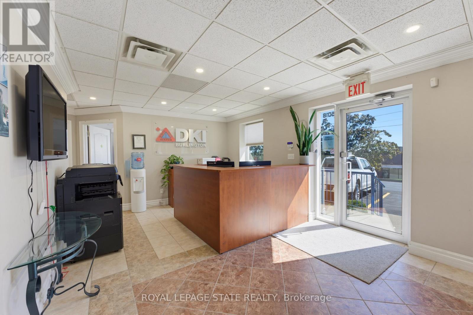 5018 South Service Road, Burlington, Ontario  L7L 5Y7 - Photo 5 - W13842678