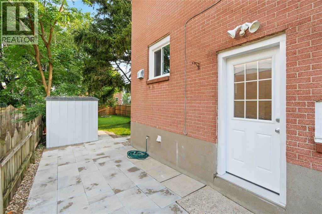 1100 Exmouth Street, Sarnia, Ontario  N7S 1W3 - Photo 3 - 26023188