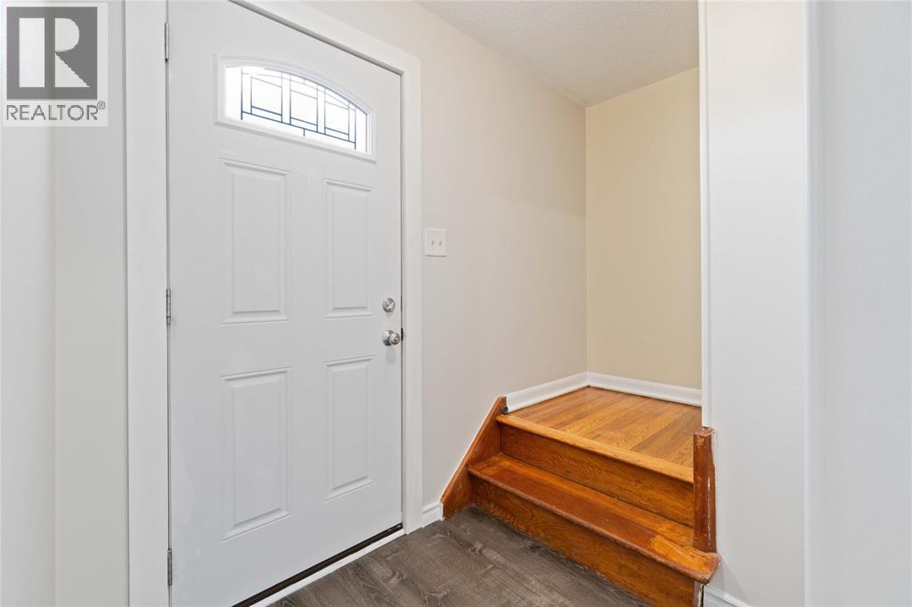 1100 Exmouth Street, Sarnia, Ontario  N7S 1W3 - Photo 7 - 26023188