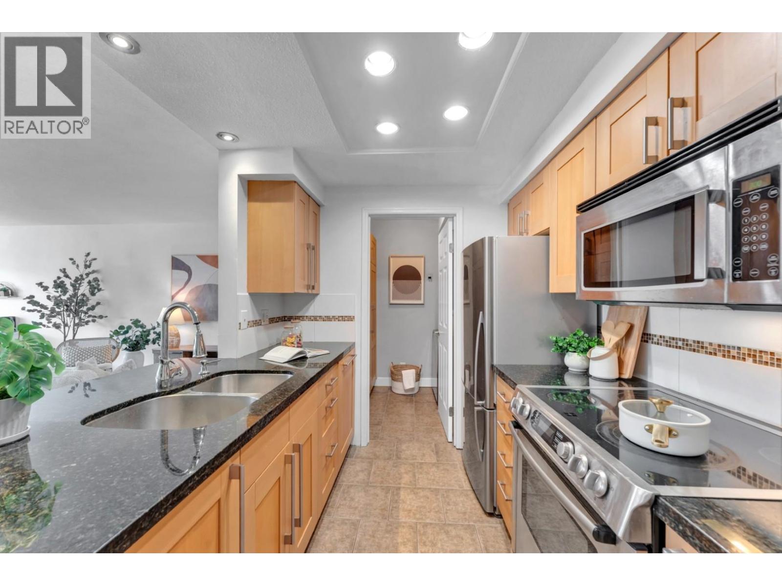 101 2412 Alder Street, Vancouver, British Columbia  V6H 3Z4 - Photo 13 - R3171024