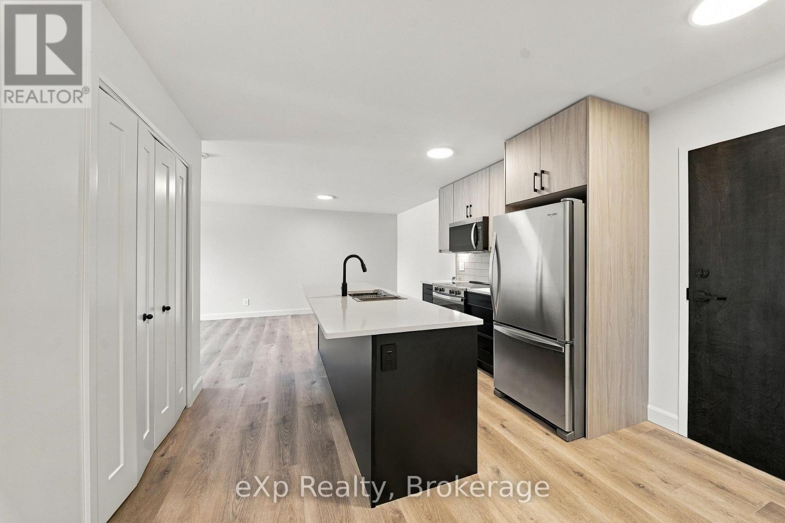 204 - 10 Hillside Meadow Drive, Quinte West, Ontario  K8V 0J7 - Photo 10 - X13845962