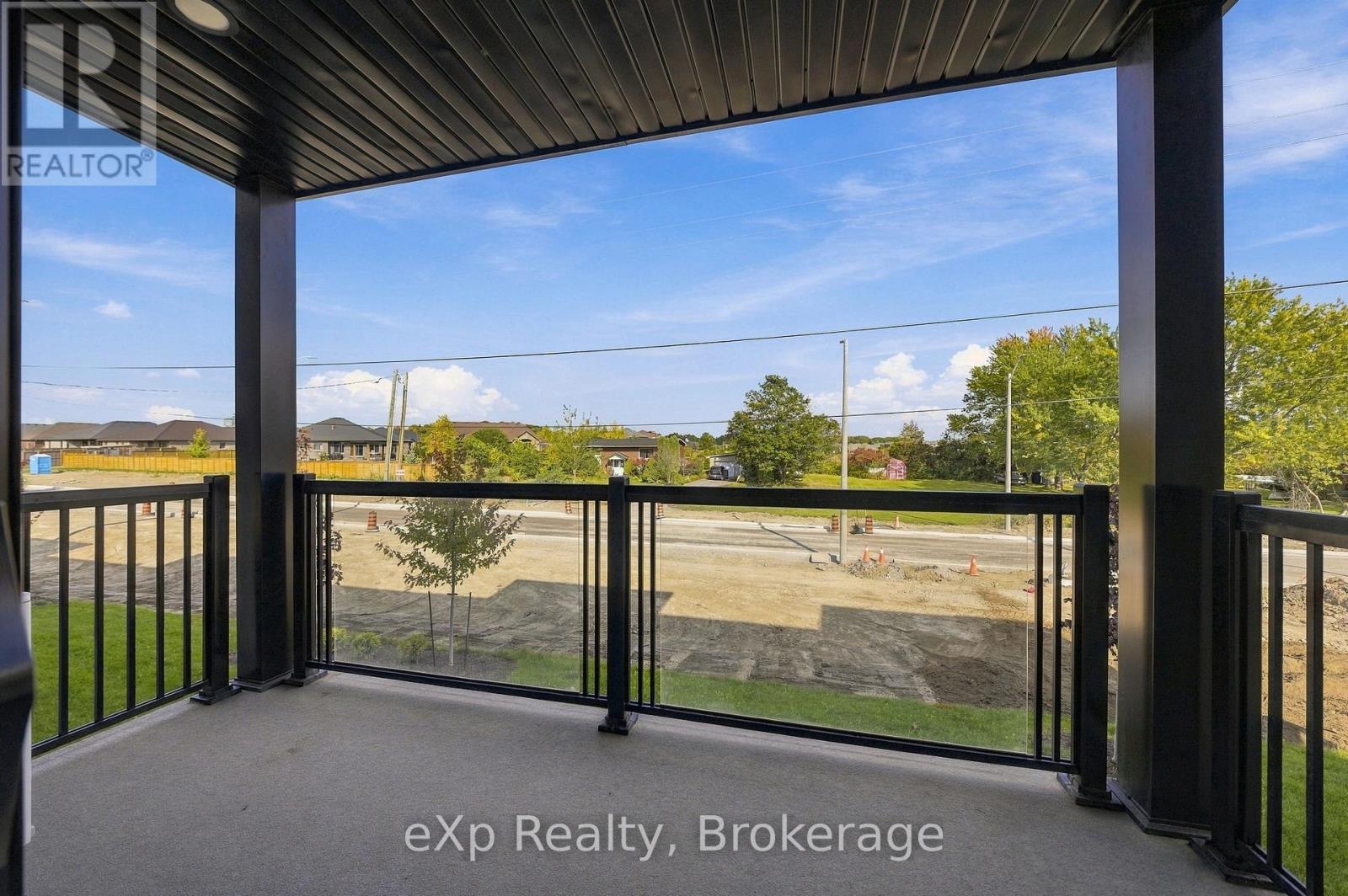 204 - 10 Hillside Meadow Drive, Quinte West, Ontario  K8V 0J7 - Photo 5 - X13845962
