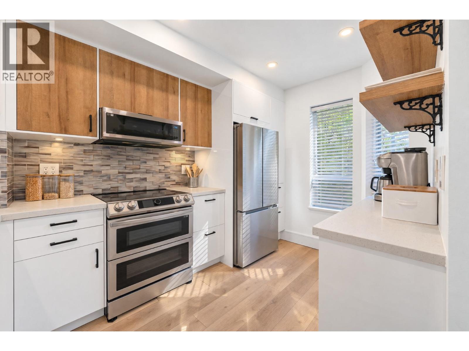 29 4311 Sophia Street, Vancouver, British Columbia  V5V 3V6 - Photo 4 - R3170381
