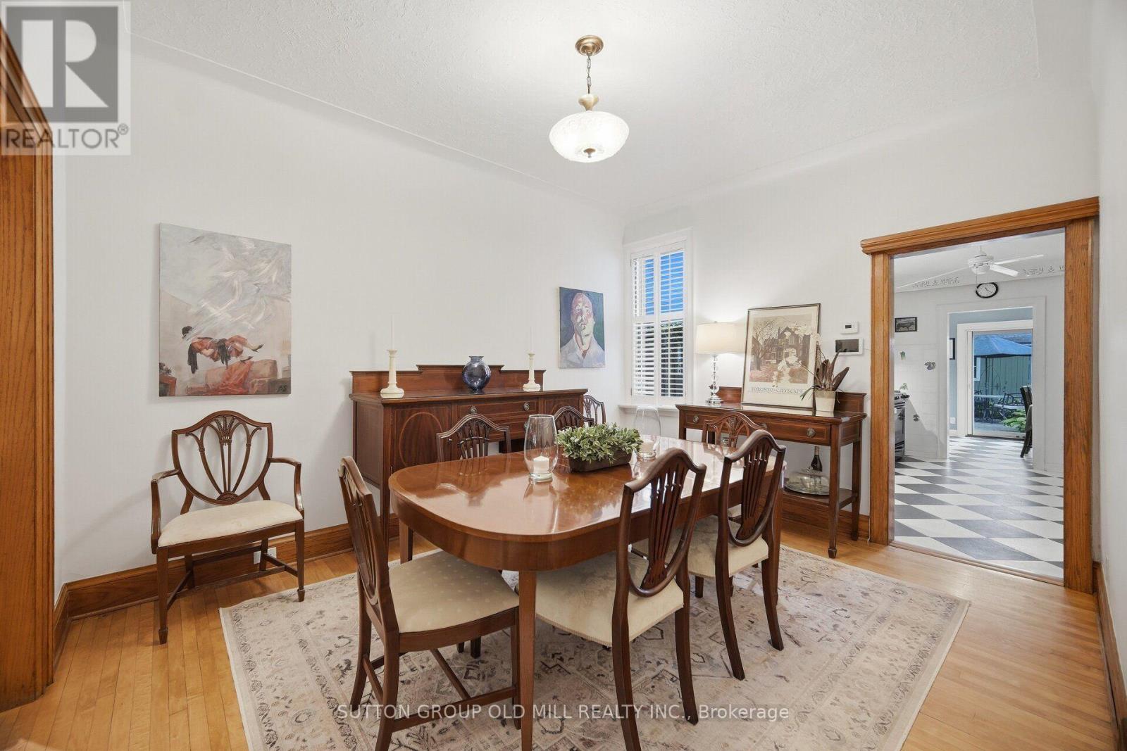 111 Palmerston Avenue, Toronto, Ontario  M6J 2J2 - Photo 6 - C13845778