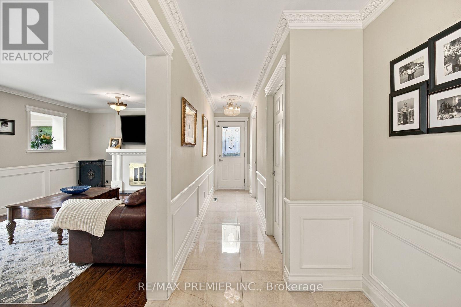 98 Cairnburg Place, Vaughan, Ontario  L4L 3L5 - Photo 12 - N13846192