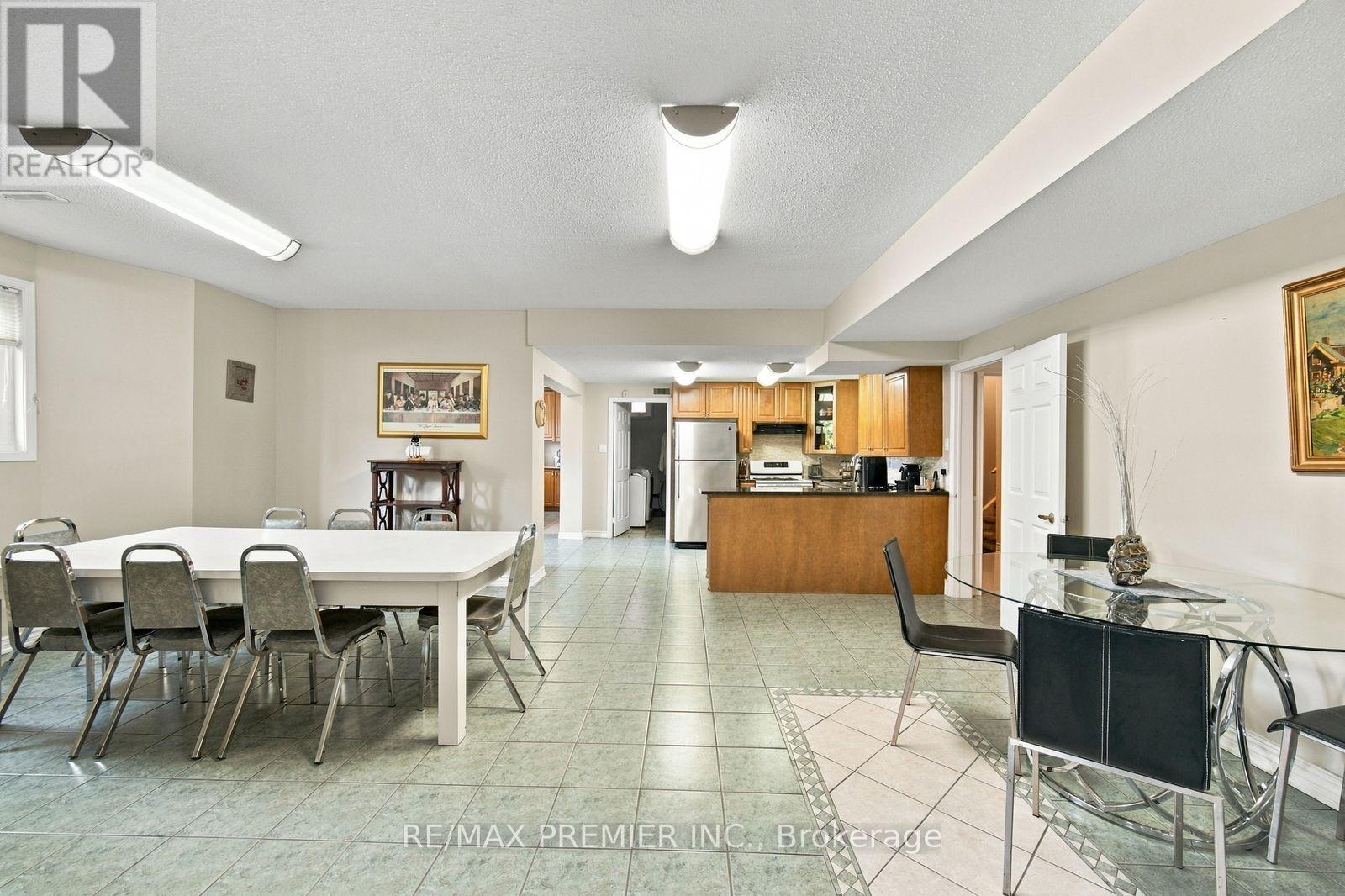 98 Cairnburg Place, Vaughan, Ontario  L4L 3L5 - Photo 44 - N13846192