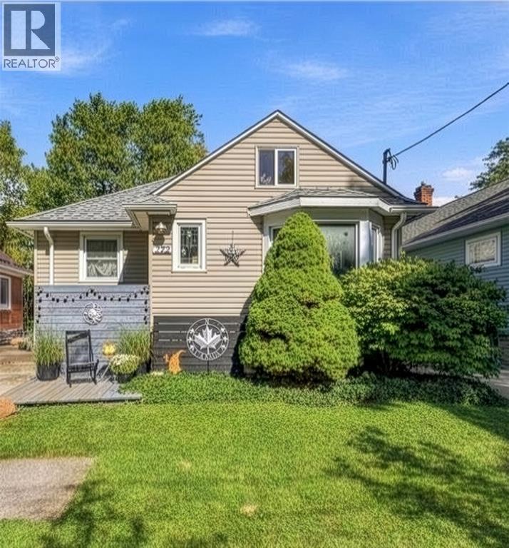 272 KATHLEEN AVENUE, Sarnia, Ontario