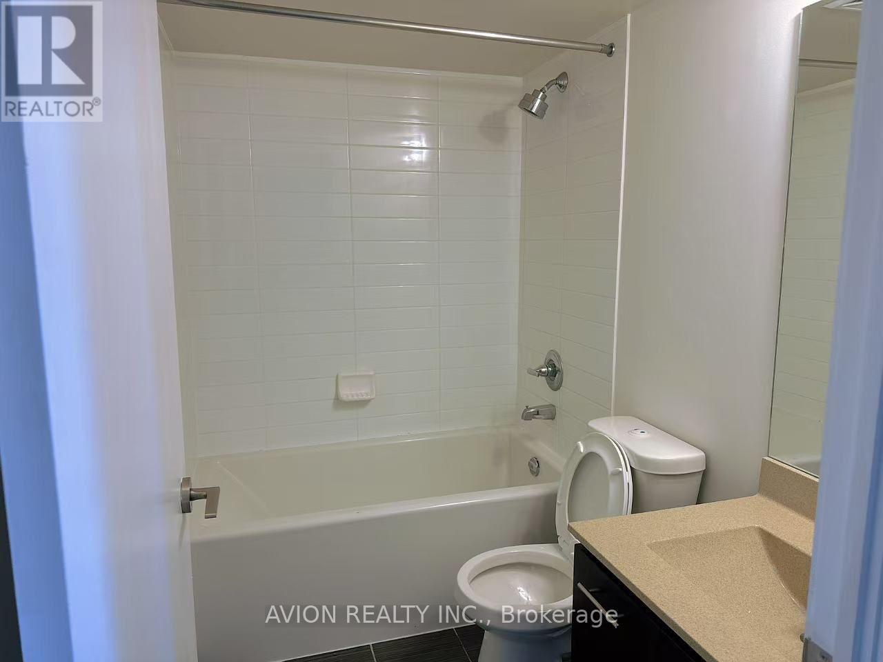 3823 - 135 Village Green Square, Toronto (Agincourt South-Malvern West), Ontario  M1S 0G4 - Photo 3 - E13846364