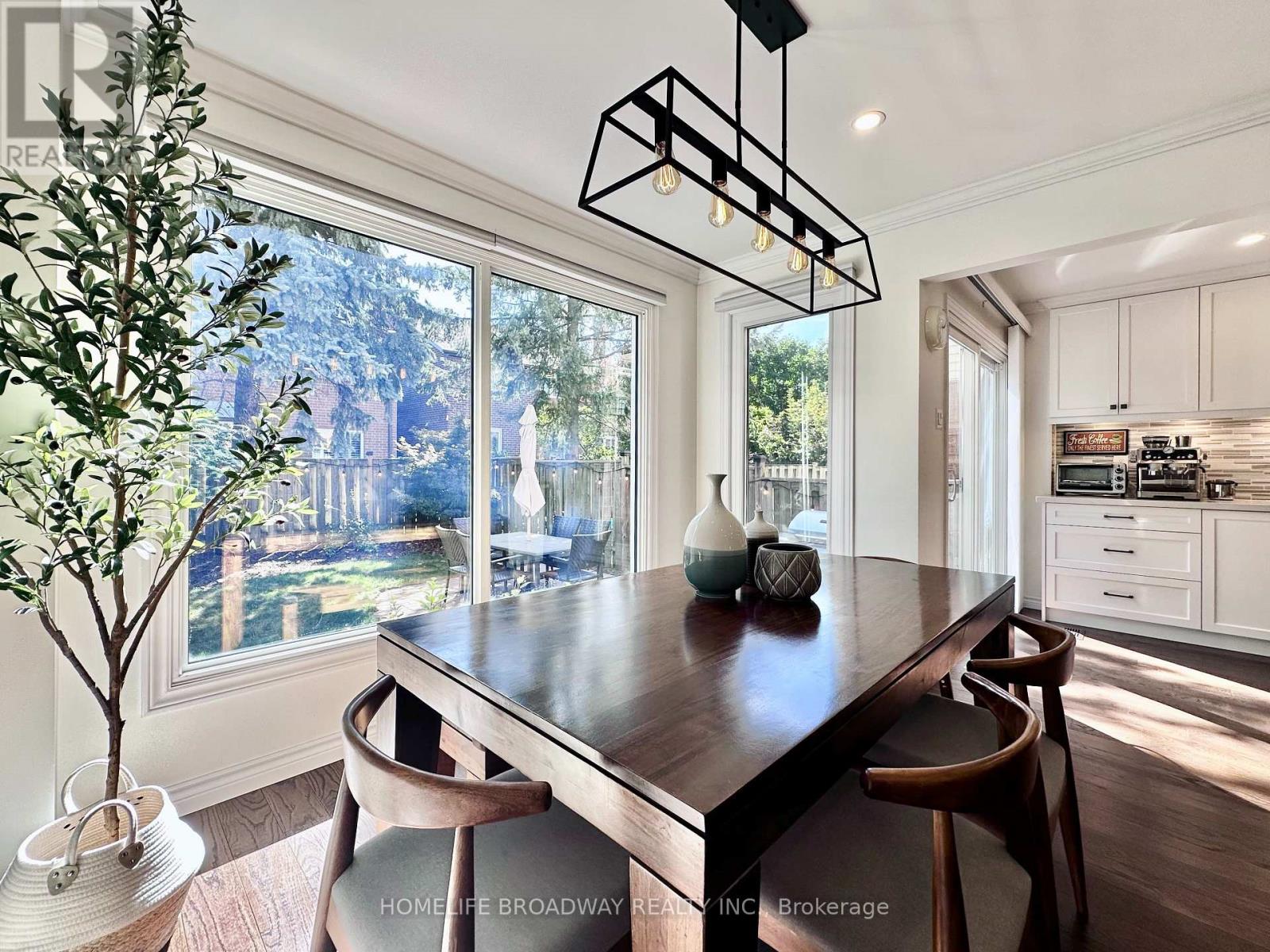 51 Jonathan Gate, Vaughan, Ontario  L4J 5K4 - Photo 6 - N13846338