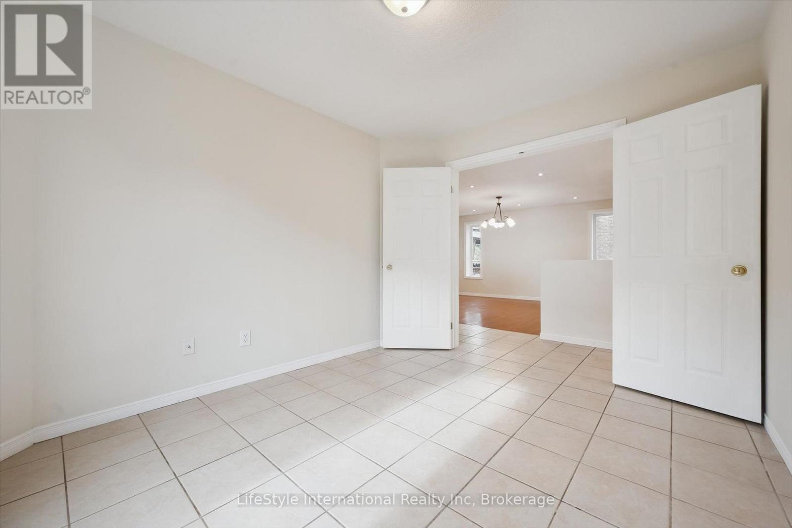 4 Davis Street, Guelph, Ontario  N1E 0A2 - Photo 10 - X13841214