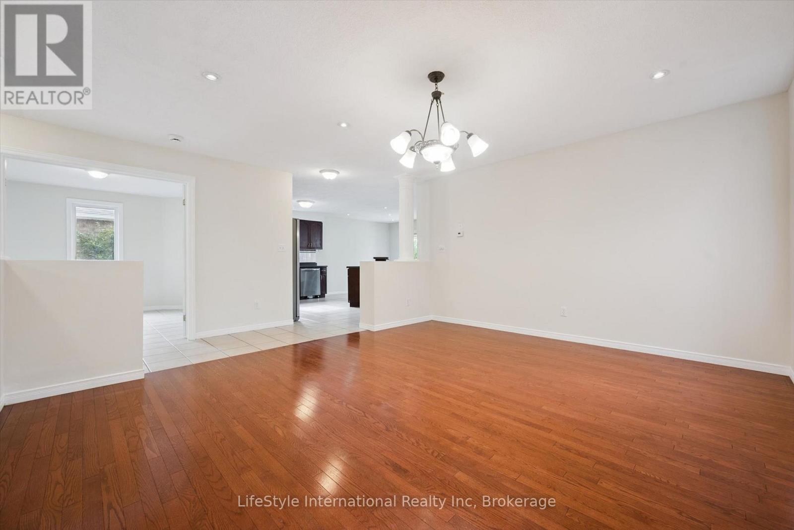 4 Davis Street, Guelph, Ontario  N1E 0A2 - Photo 12 - X13841214