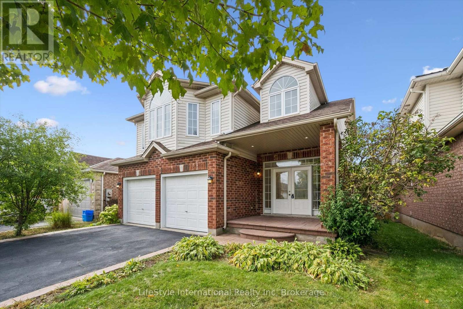 4 Davis Street, Guelph, Ontario  N1E 0A2 - Photo 3 - X13841214