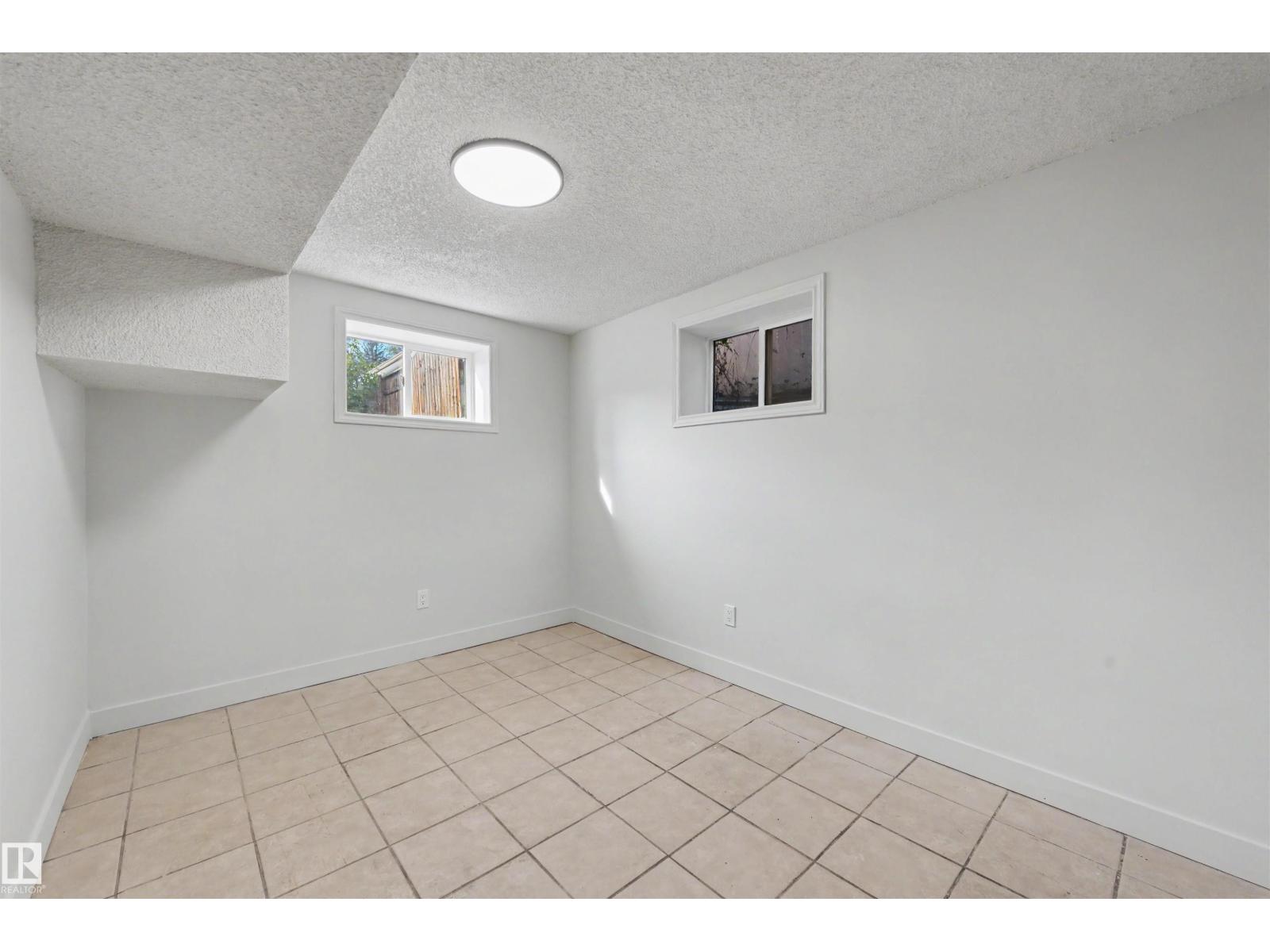 12944 117 ST NW