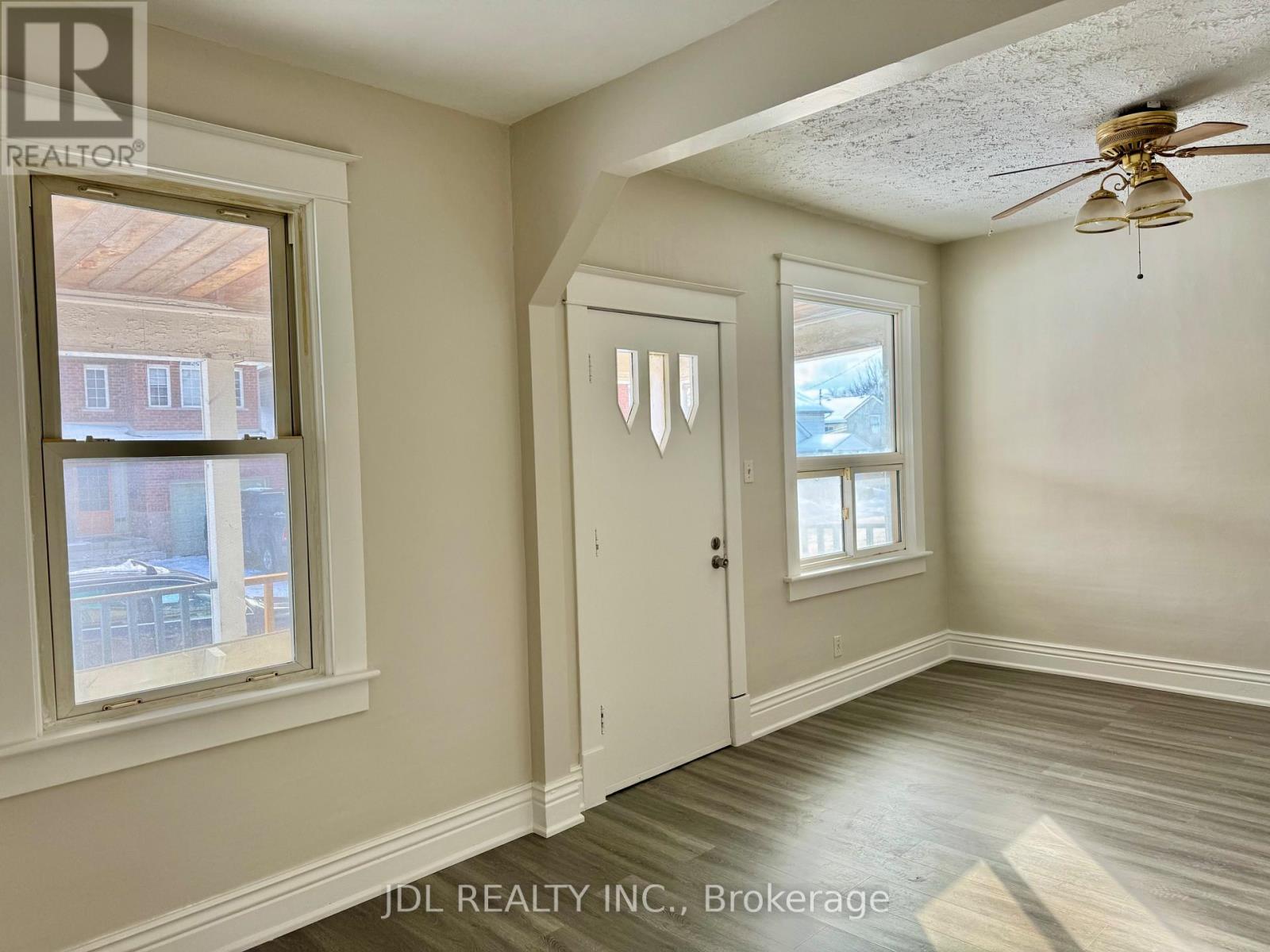 6269 Ash Street, Niagara Falls, Ontario  L2G 2H4 - Photo 11 - X13846356