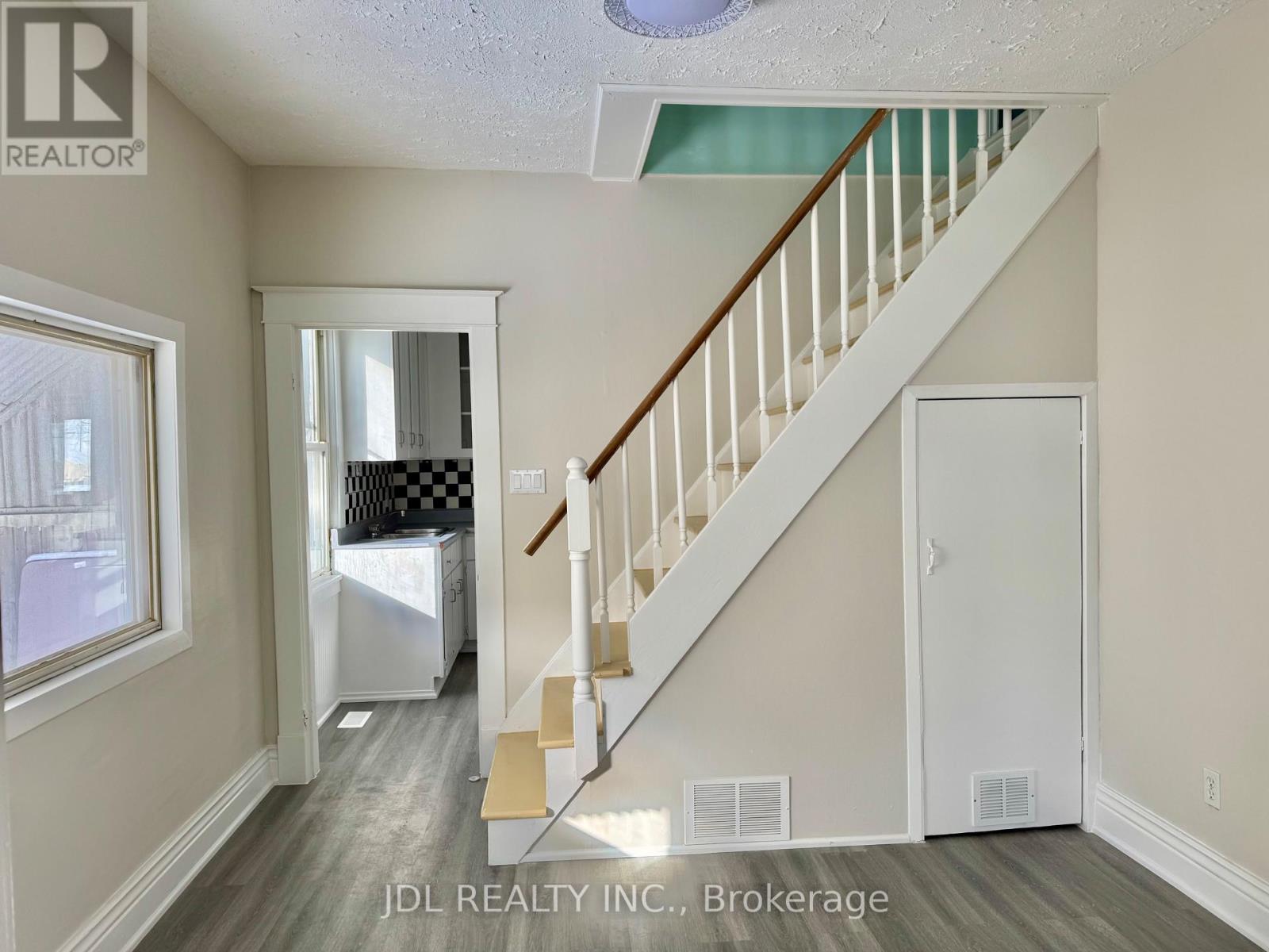 6269 Ash Street, Niagara Falls, Ontario  L2G 2H4 - Photo 13 - X13846356