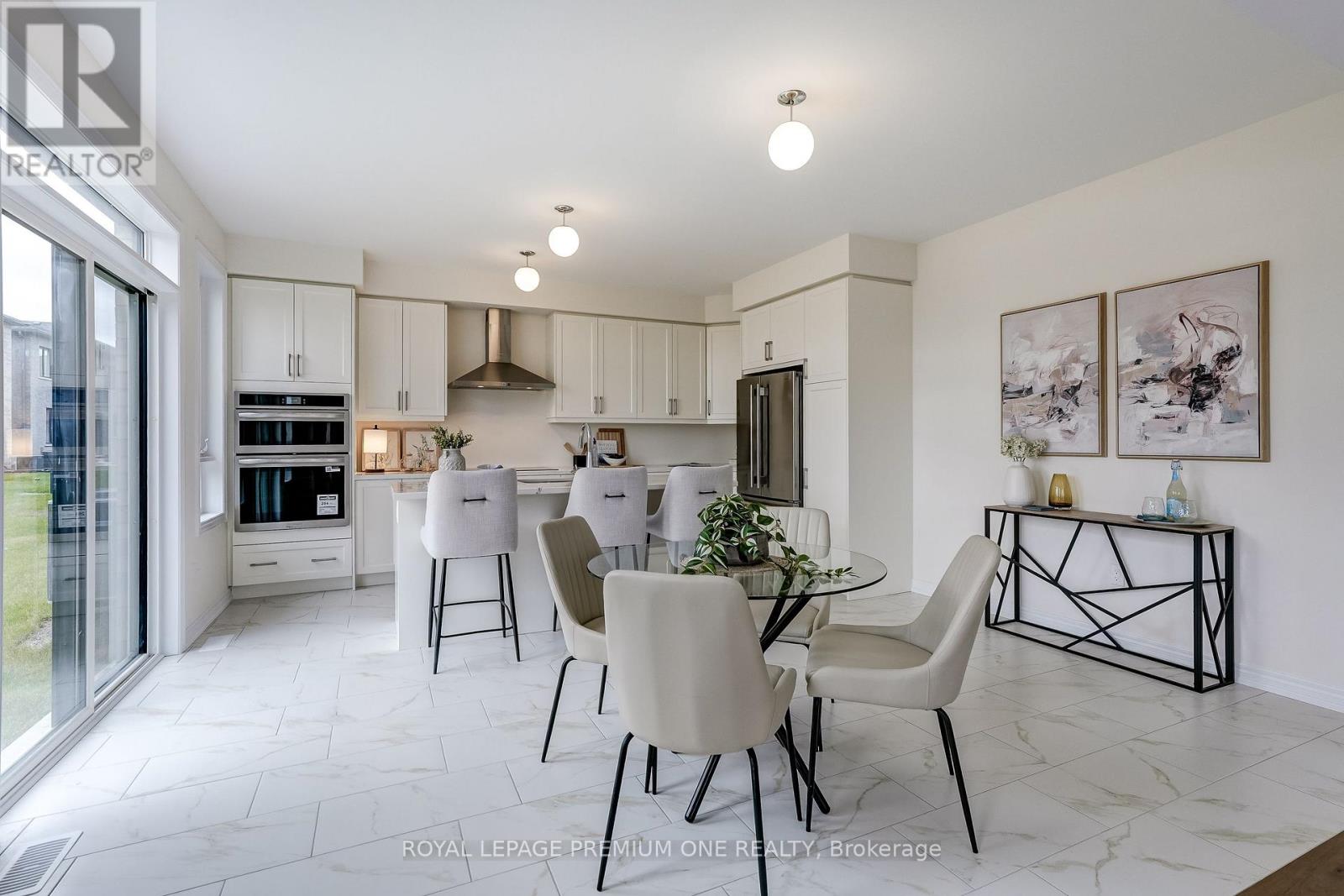 30 Percheron Court, Markham, Ontario  L6C 3T9 - Photo 11 - N13570934