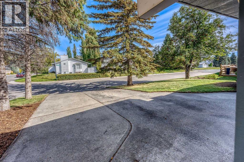 10607 Maplecreek Drive SE