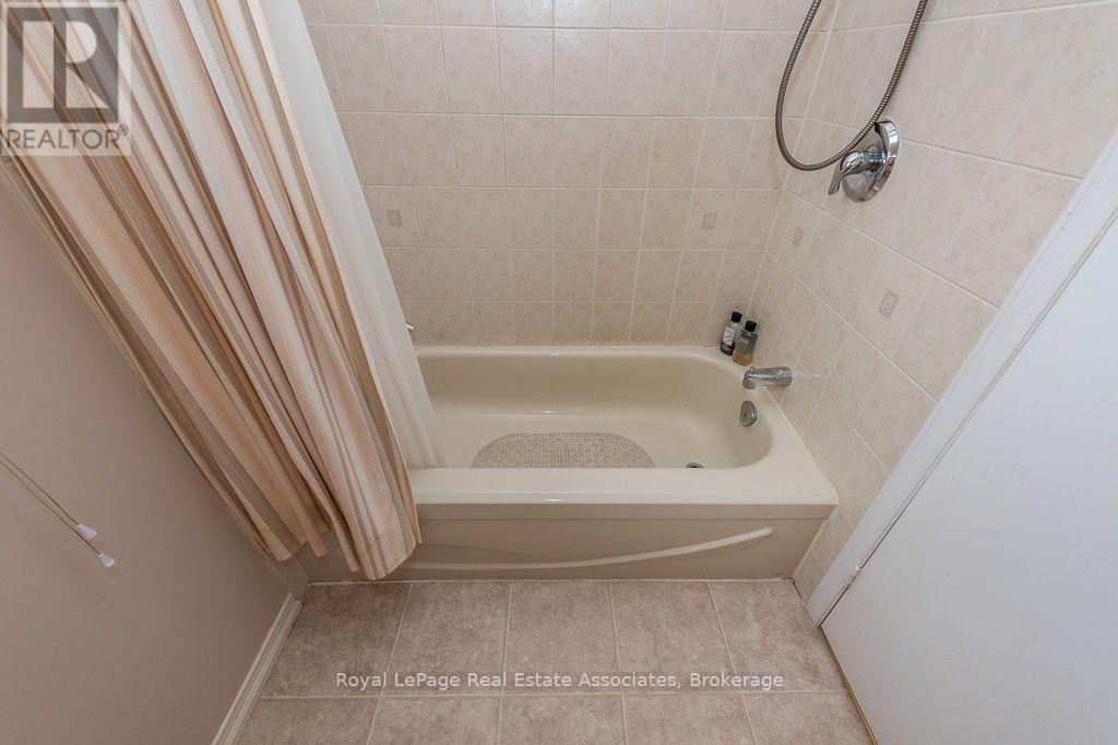 4 Nuttall Street, Brampton, Ontario  L6S 4X3 - Photo 18 - W13837706