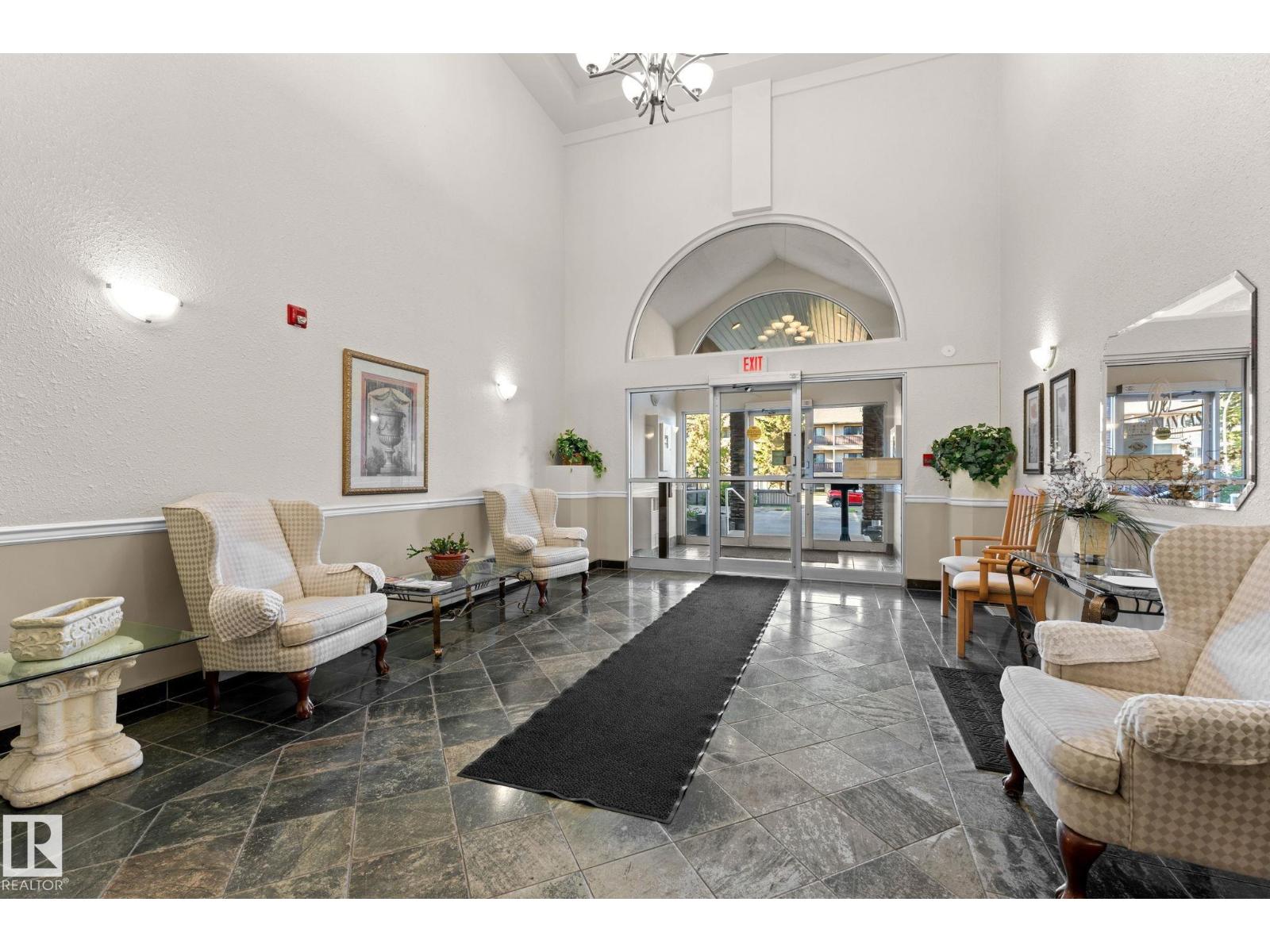 #207 2420 108 ST NW