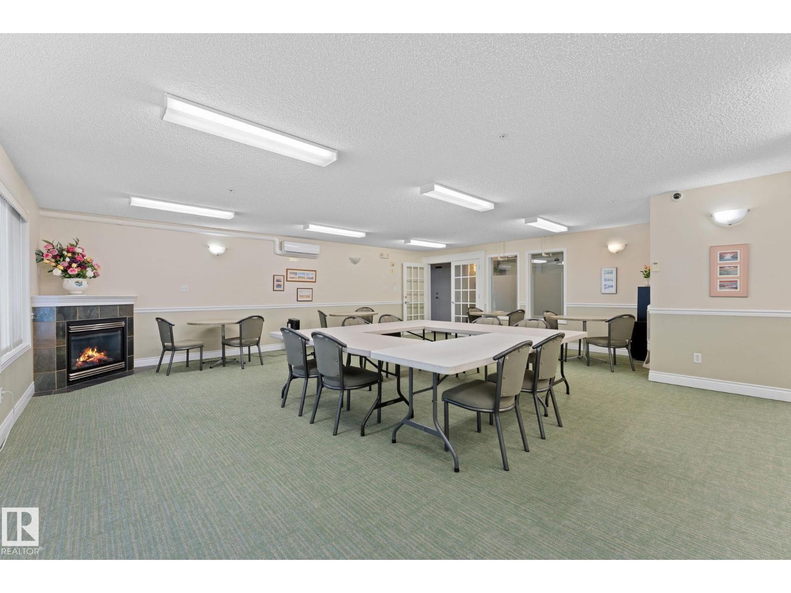 #207 2420 108 ST NW