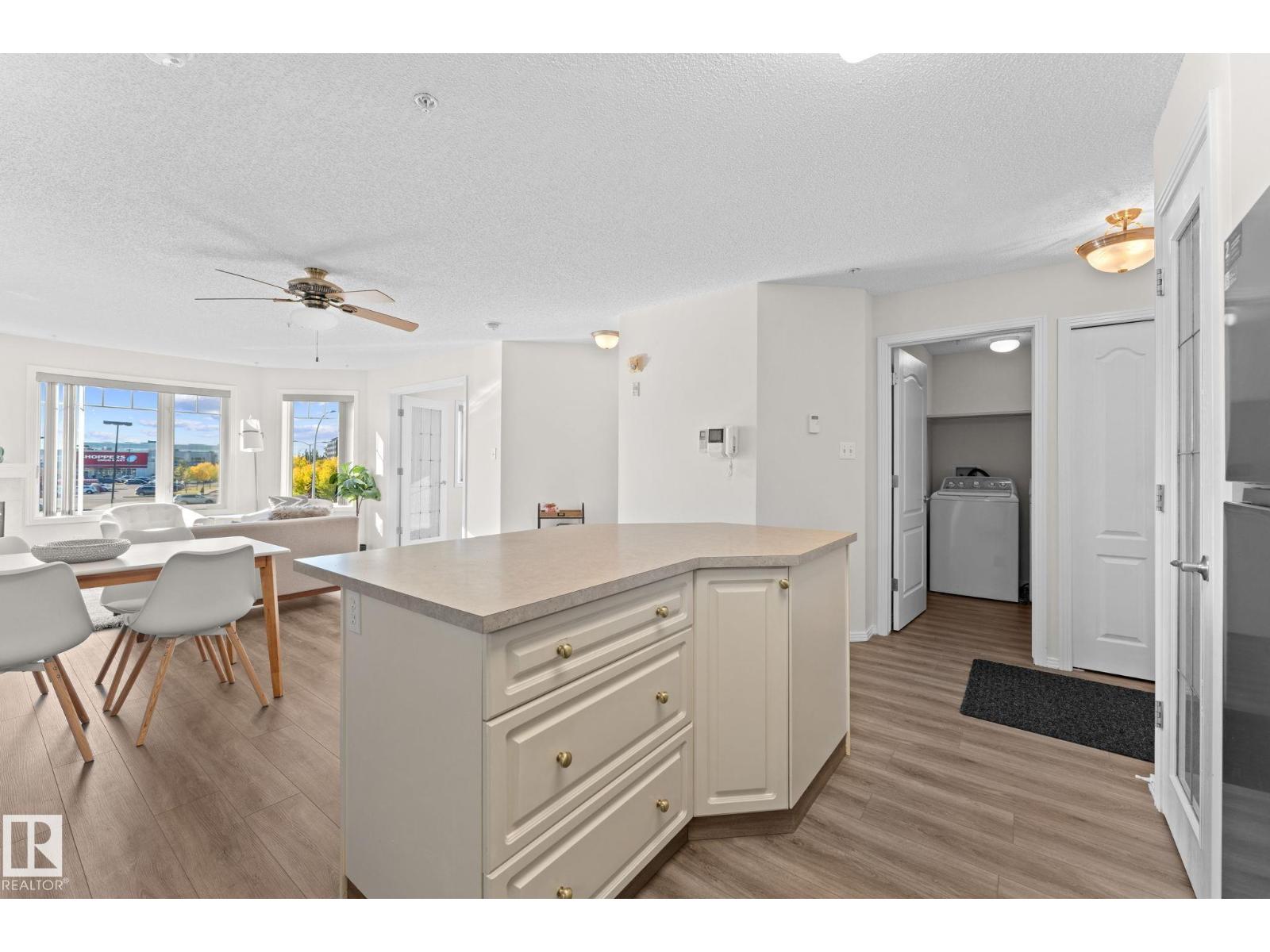 #207 2420 108 ST NW