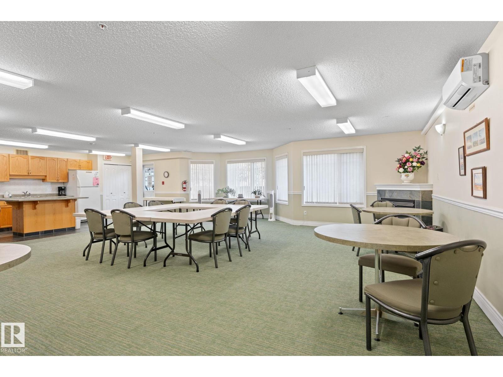 #207 2420 108 ST NW