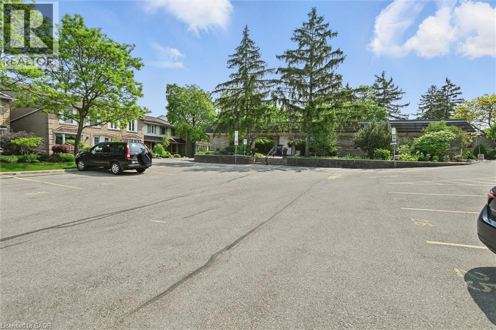 2066 Brant Street Unit# 2, Burlington, Ontario  L7P 3A6 - Photo 29 - 40850155