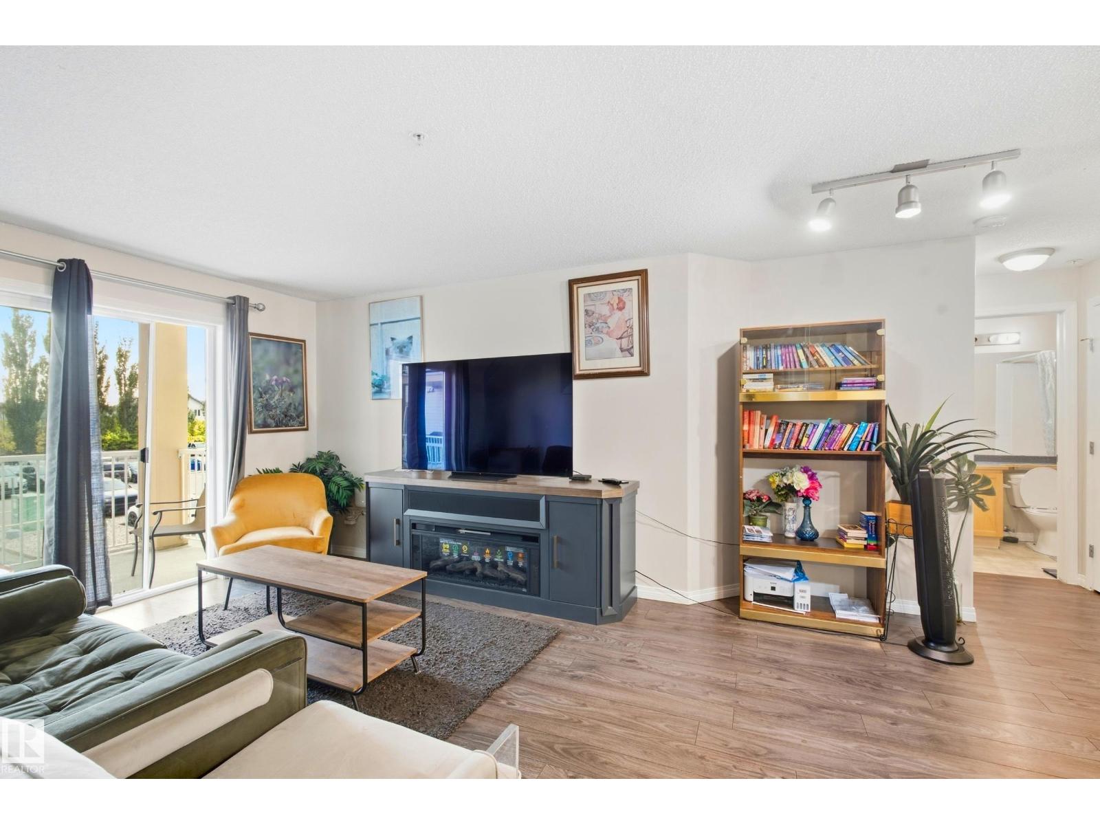 #203 245 EDWARDS DR SW