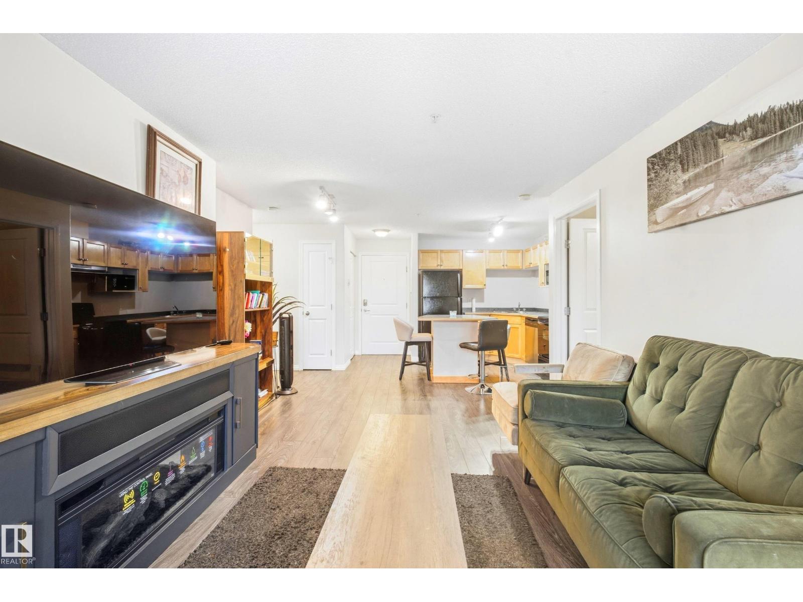 #203 245 EDWARDS DR SW