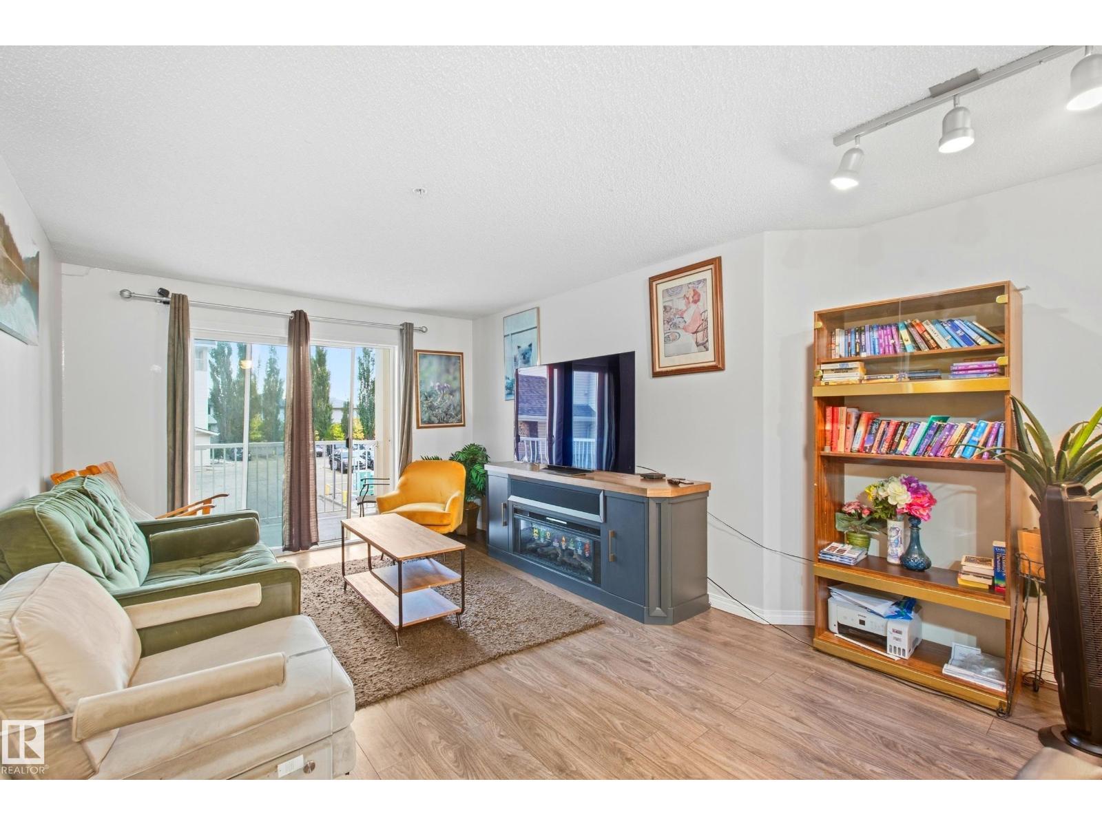 #203 245 EDWARDS DR SW