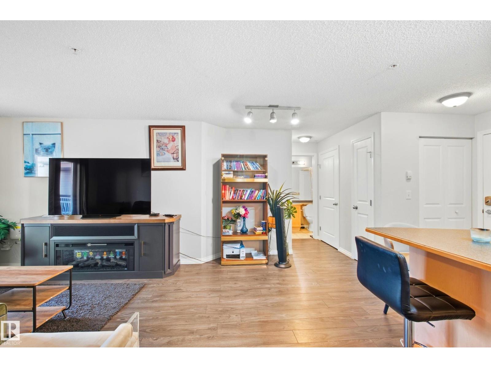 #203 245 EDWARDS DR SW