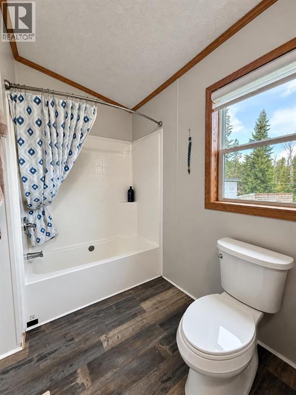 6, 115025 Township Road 584