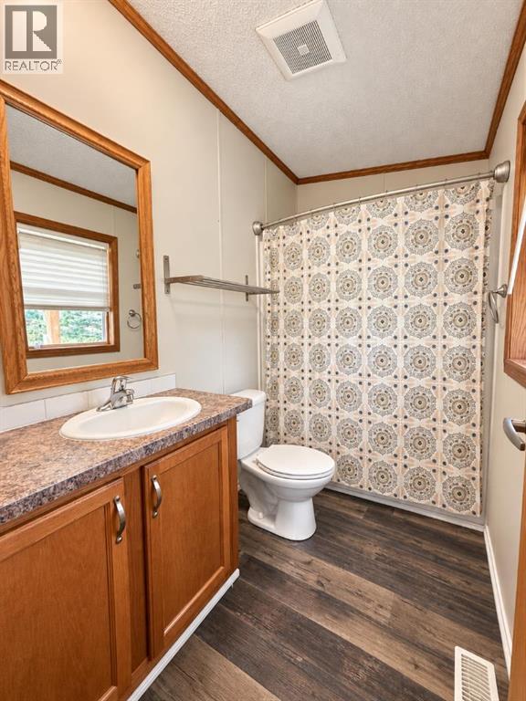 6, 115025 Township Road 584