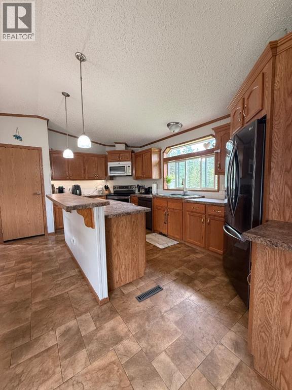 6, 115025 Township Road 584
