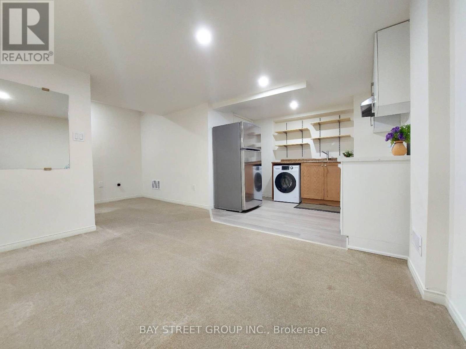 59 William F Bell Parkway, Richmond Hill, Ontario  L4S 0K1 - Photo 9 - N13703286