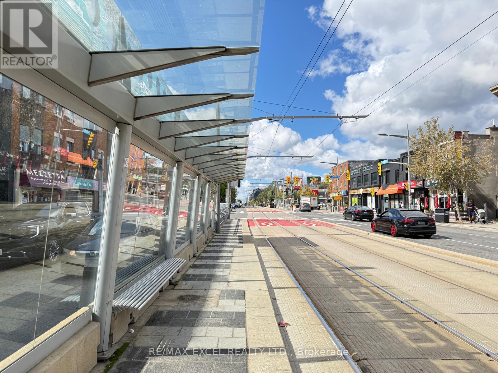 203 - 666 St Clair Avenue W, Toronto, Ontario  M6C 1B1 - Photo 4 - C13846512