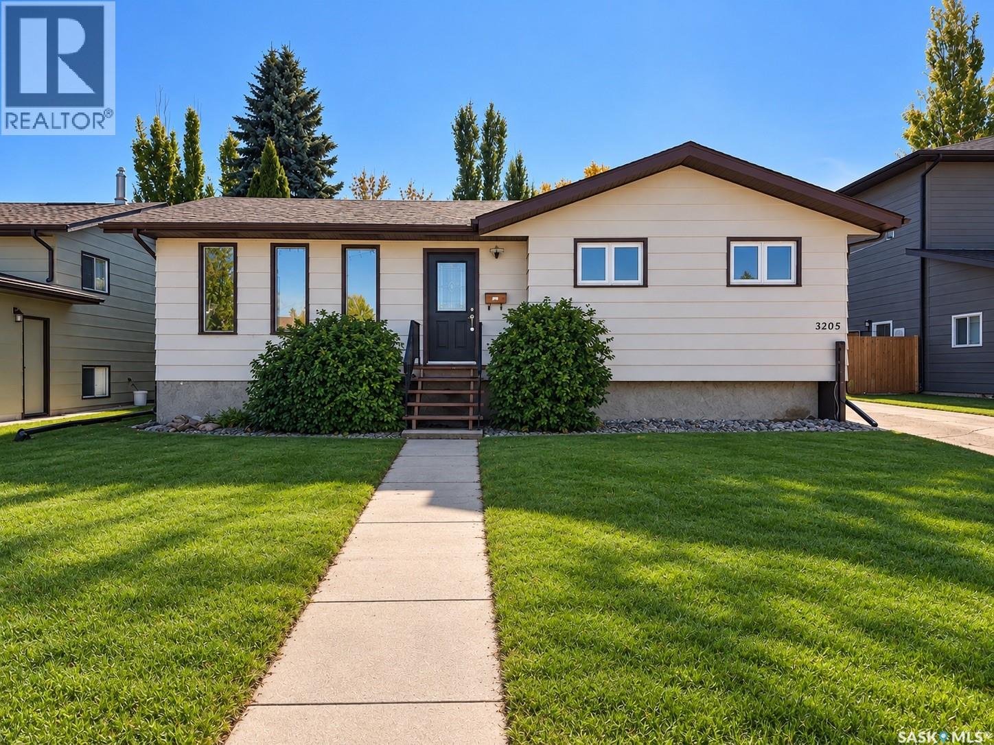 3205 Bliss CRESCENT, Prince Albert, Saskatchewan