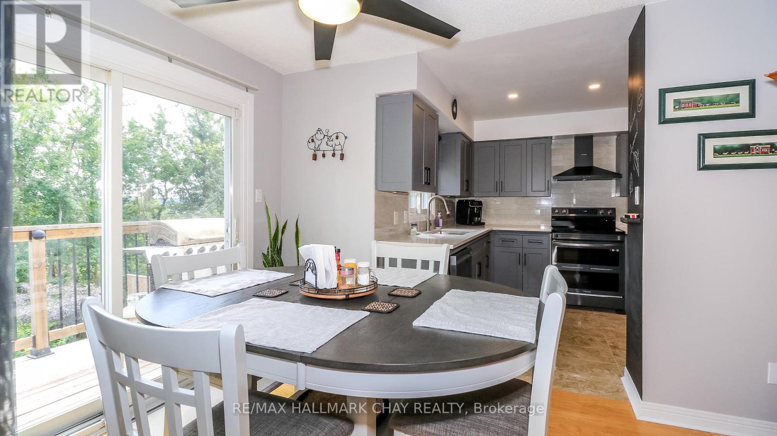 79 Browning Trail, Barrie, Ontario  L4N 6J4 - Photo 10 - S13846500