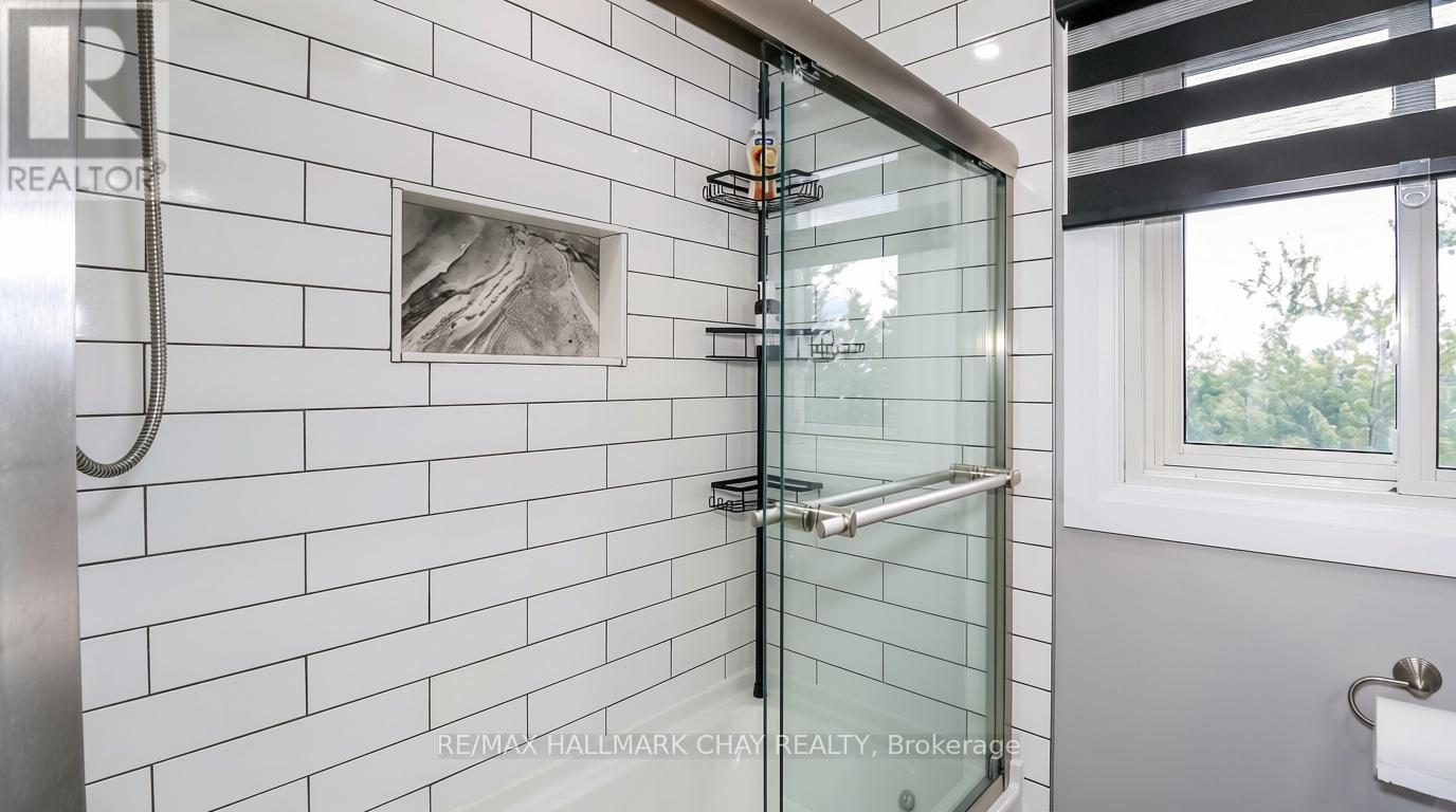 79 Browning Trail, Barrie, Ontario  L4N 6J4 - Photo 20 - S13846500