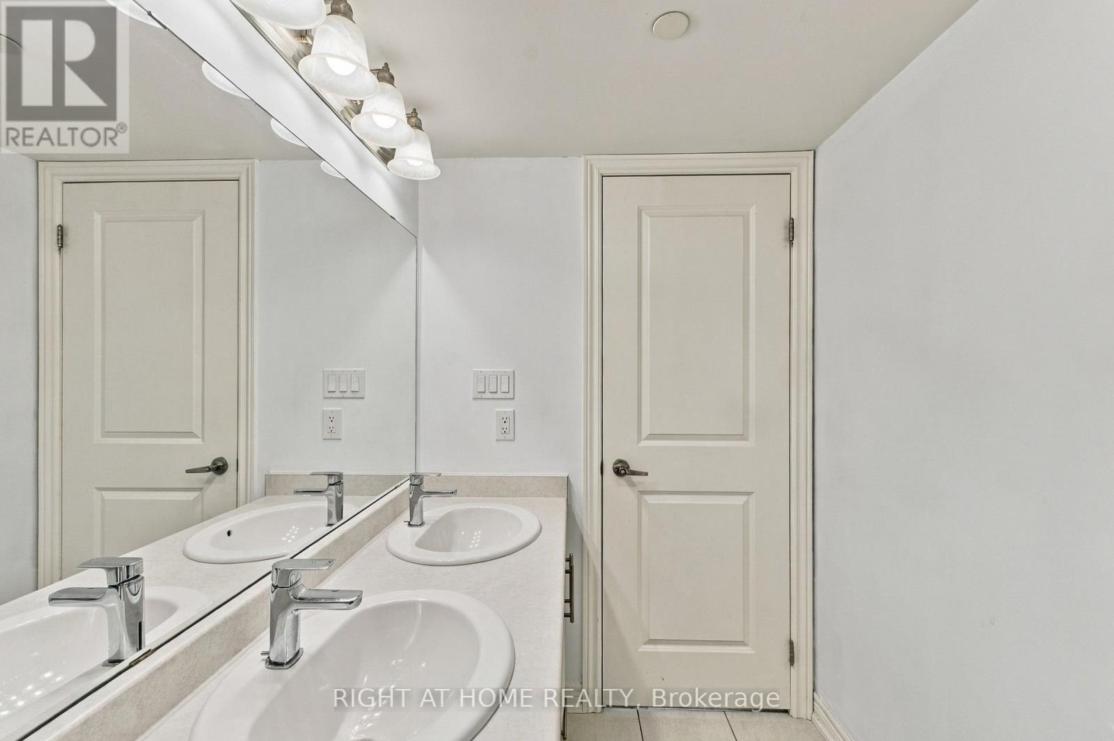 28 - 2199 Lillykin Street, Oakville, Ontario  L6H 0X6 - Photo 23 - W13846458